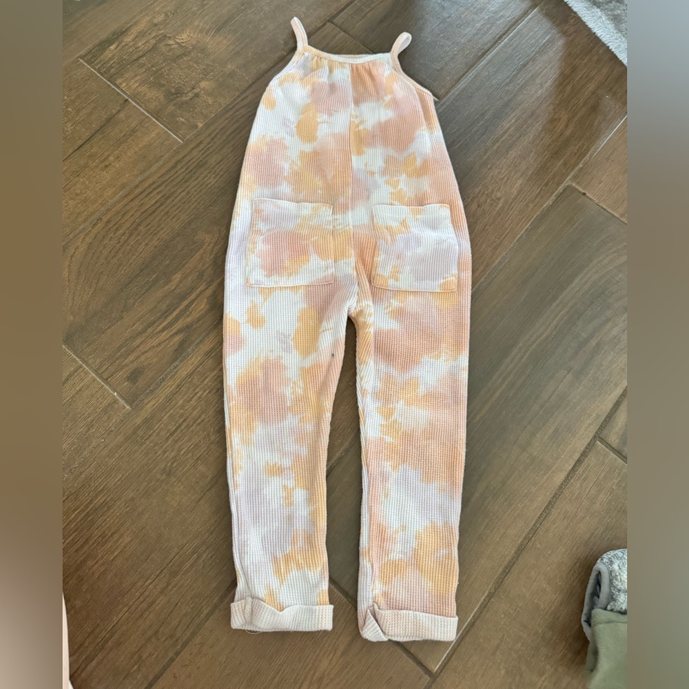 Grayson Mini, Kids Tie-Dye jumpsuit - Peach and White
